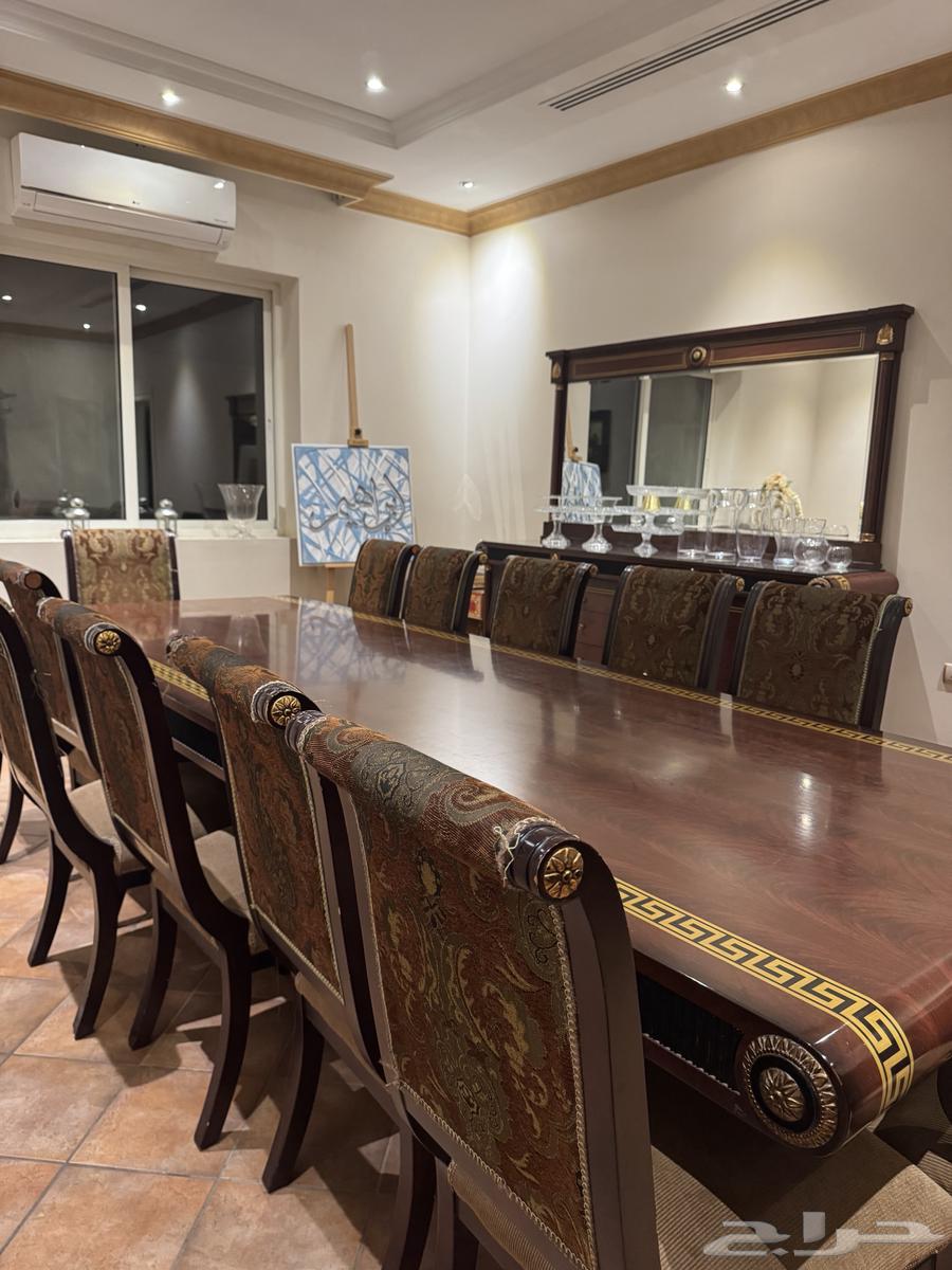 طاوله أكل 14 كرسي مع دولاب وبوفيه64497317518849112