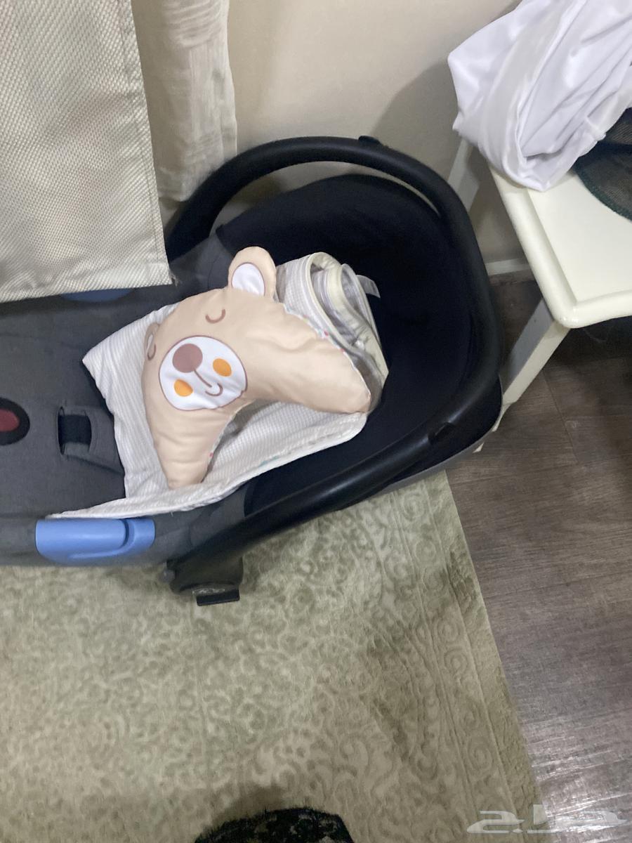 كرسي سياره لي الاطفال مع مفرش طفل وخدديه64502060074881110