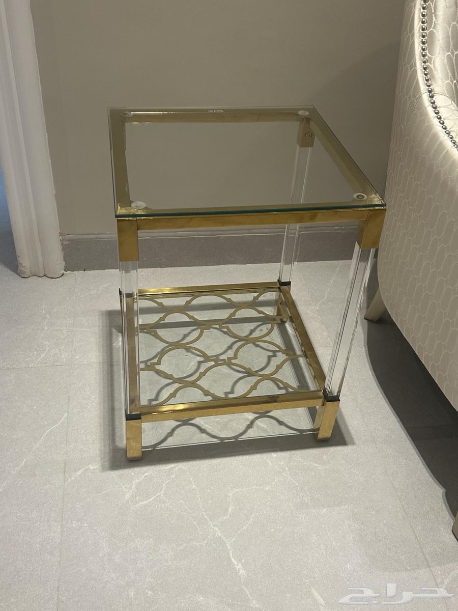 Guest Room Table64498660328833113