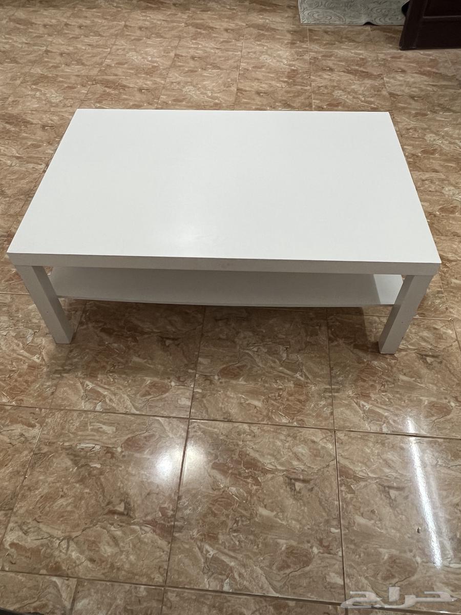Clean wooden table64496419688835113