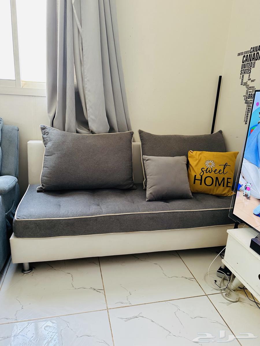 Sofa and Marble Dining Table64500491374593112