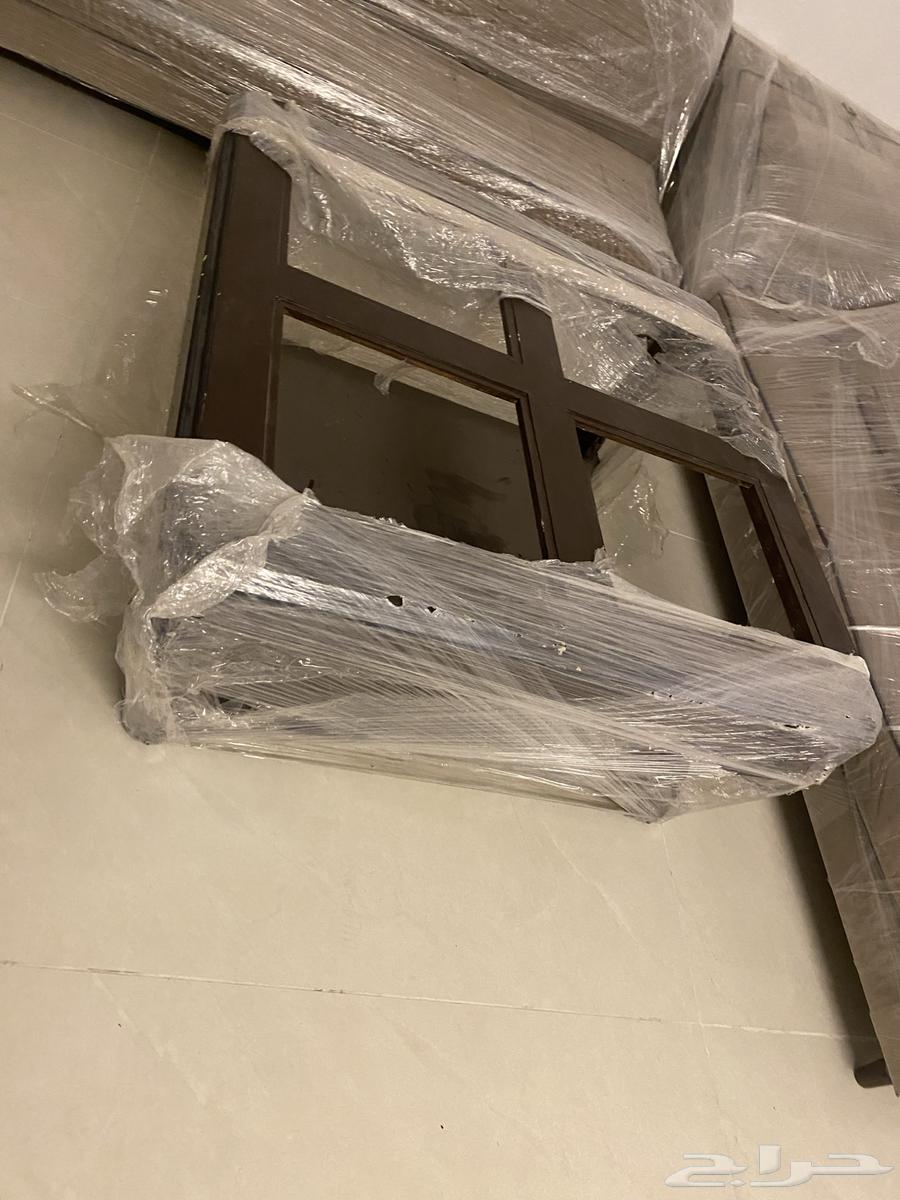 Clean table set64498187606914112