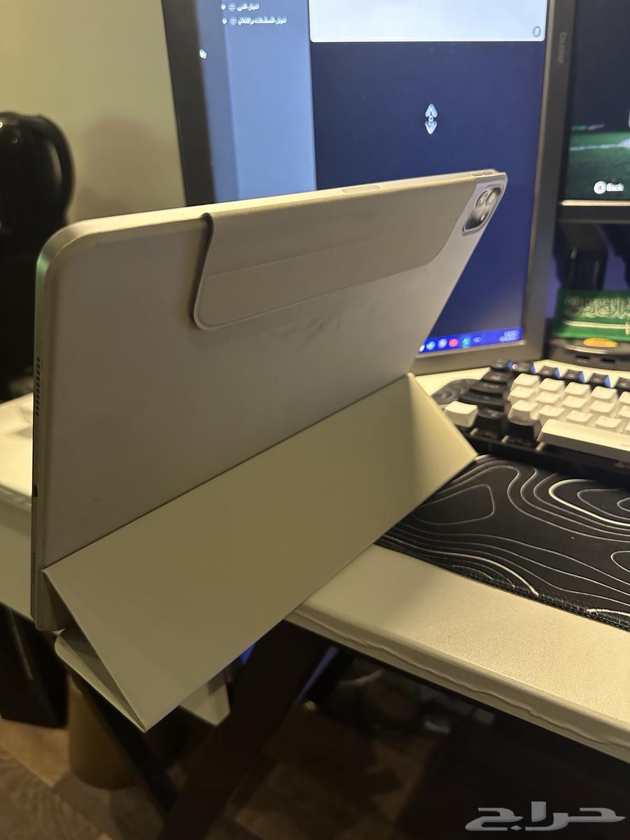 iPad 12.9 2022 128GB Wifi with Keyboard64502418805635112