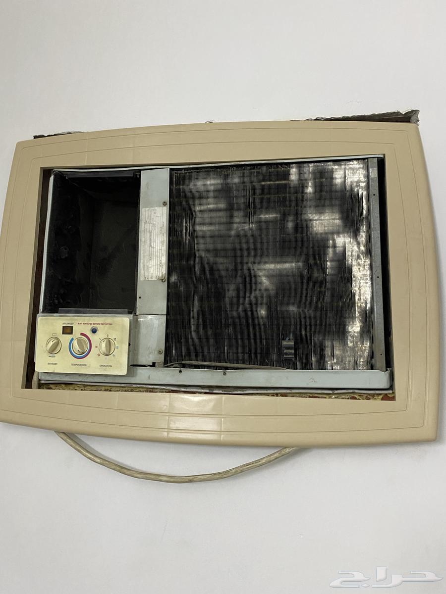 مكيف شباك للبيع لا يجي إلا الصامل64500727525121111