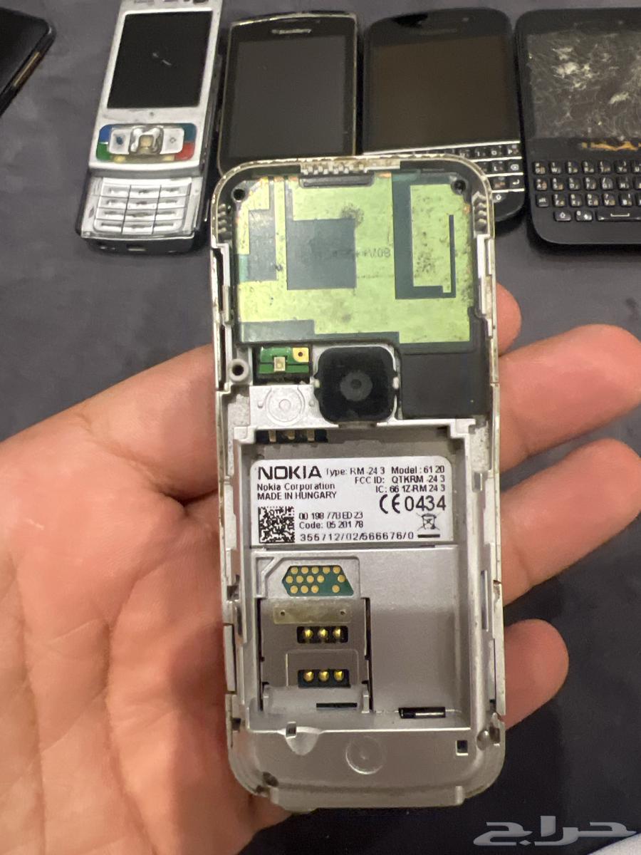 بلاك بيري ونوكيا الي يبيهم64500408438018110