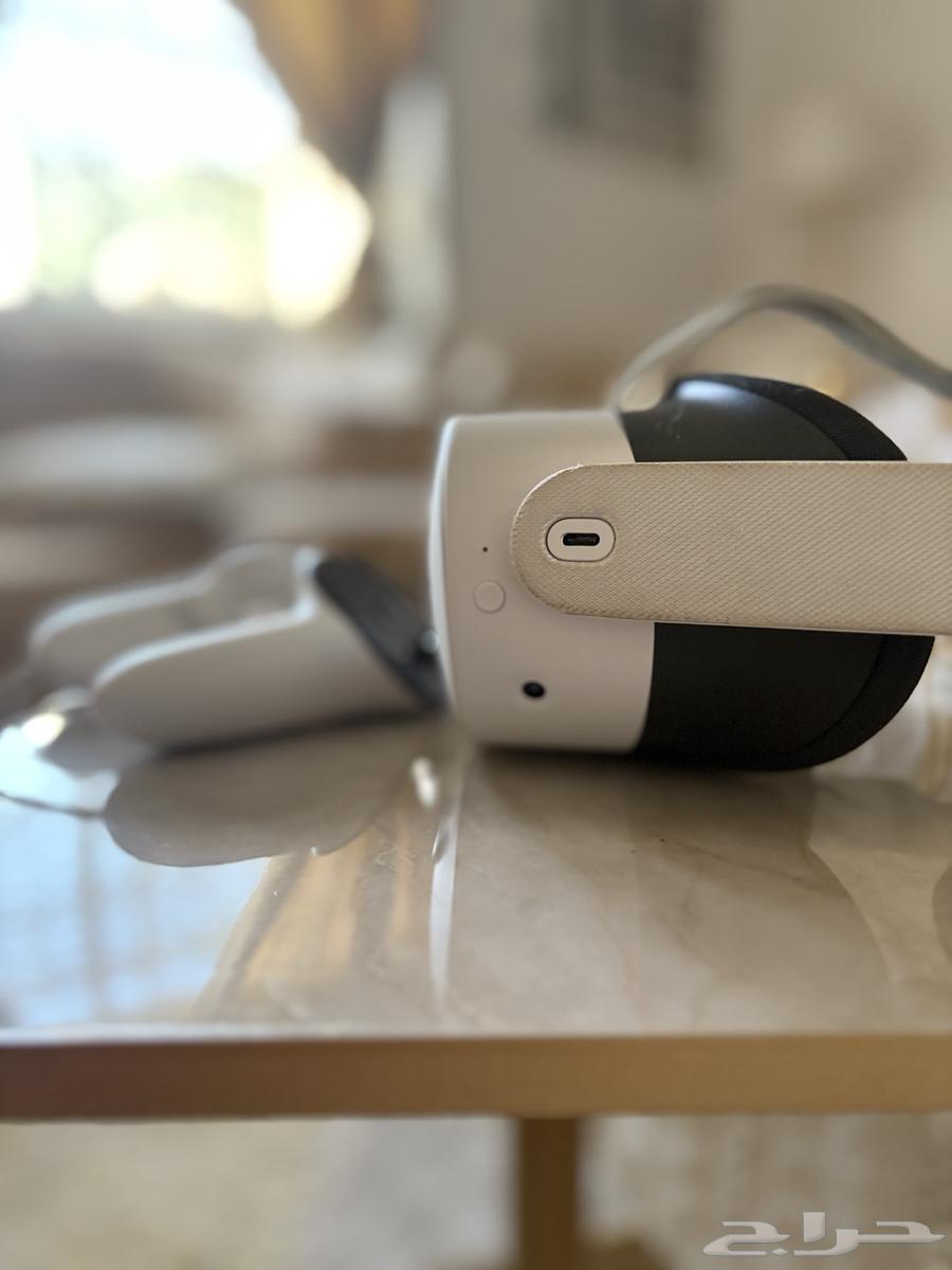 VR Qu364500699871746111