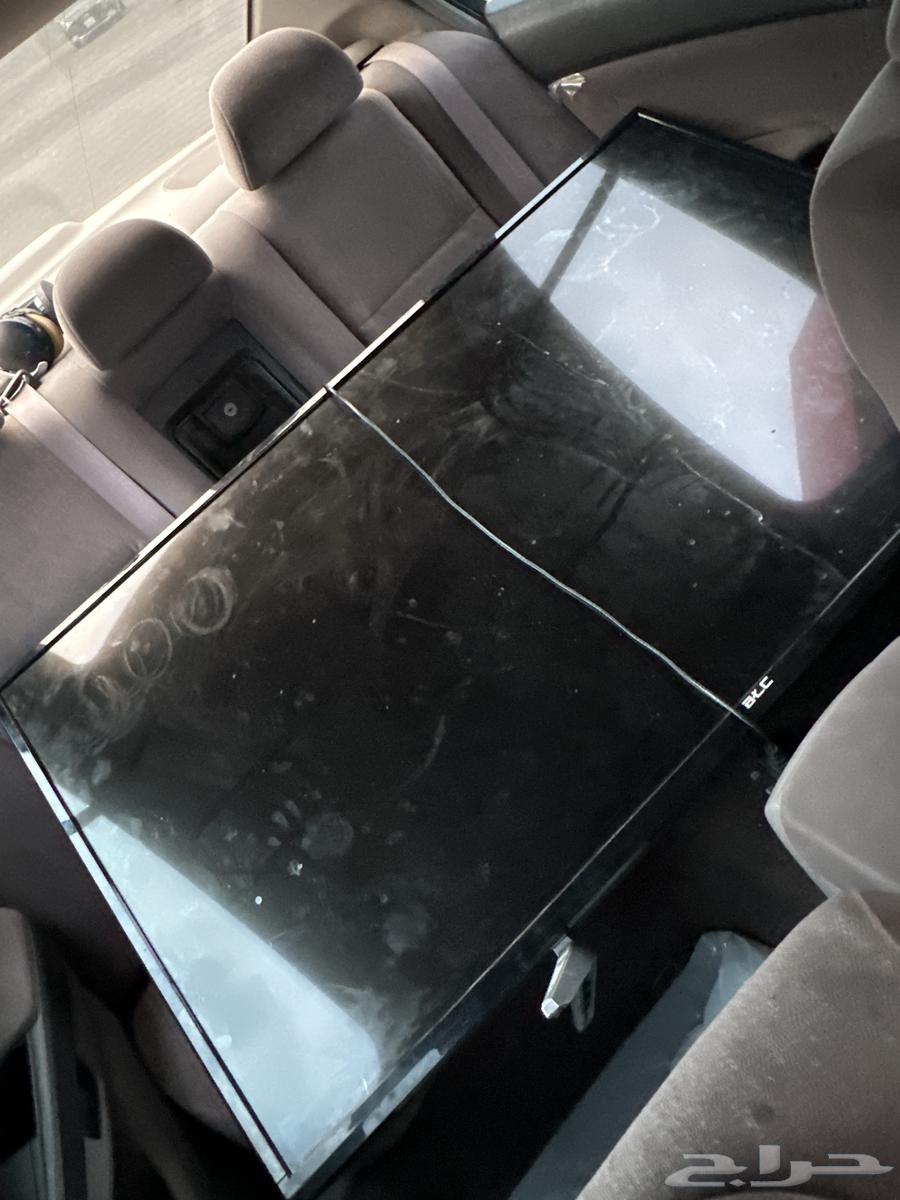 55-inch plasma screen, the screen is clean and has no issues64499436743298110