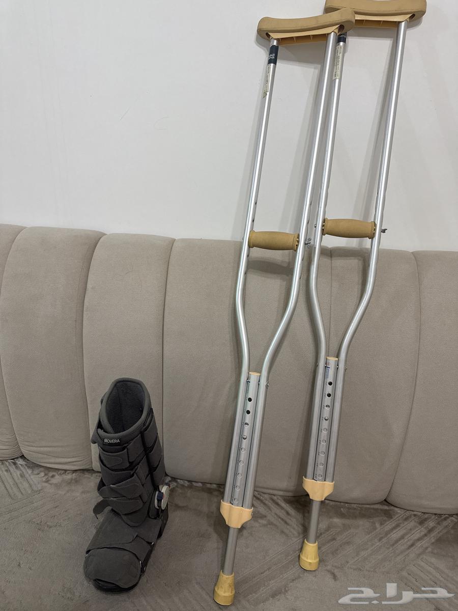 جبيره وعكاز شبه جديد64502432398849110