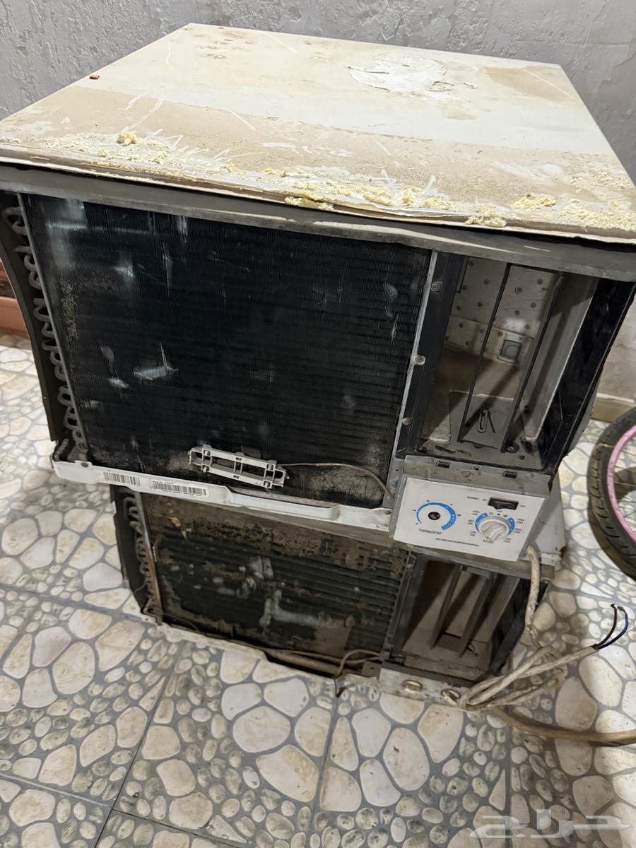 عندي اربع مكيفات اثنين اسبلت واثنين شباك64498396750849110