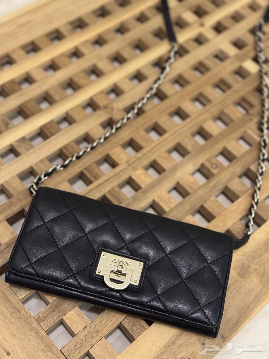 شنطة DKNY شبة جديده64501271199617110