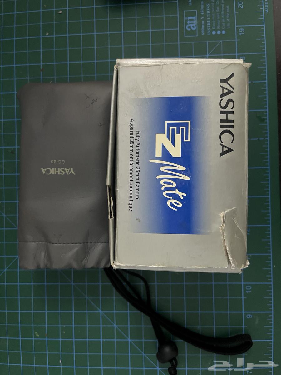 كاميرا فيلم قديمة ونادرة نظيفة للبيع Yashica EZ Mate64501507515906110