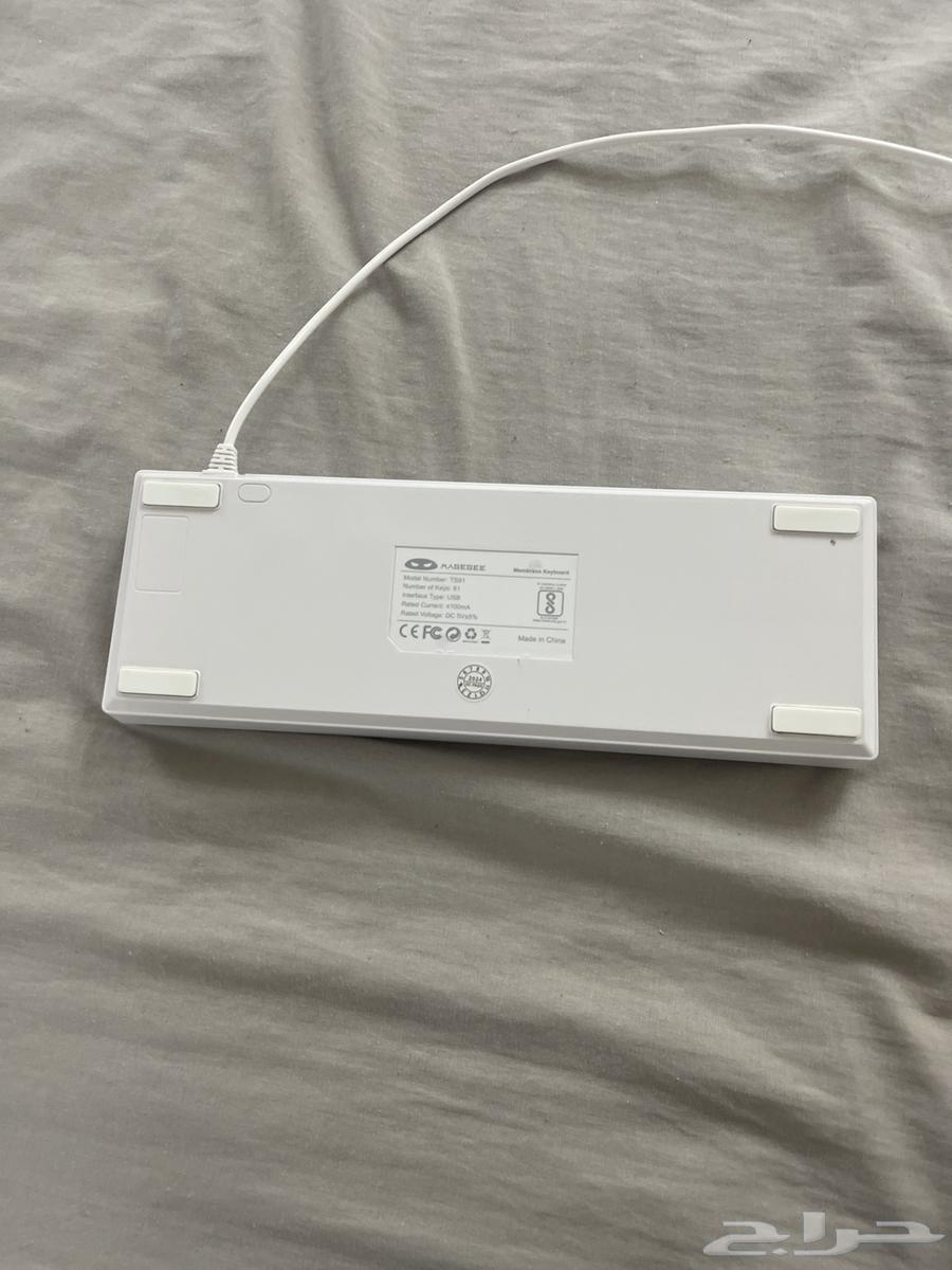 كيبورد ابيض صغير ينفغ طول الكيبل 1 50متر التواصل خاص64501409339137111