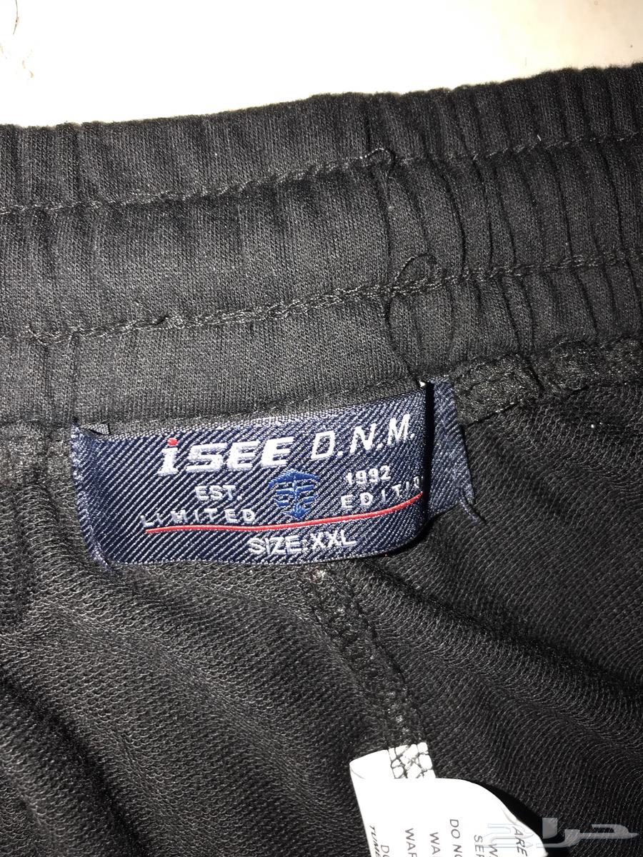 Black pants, new64496931170178112