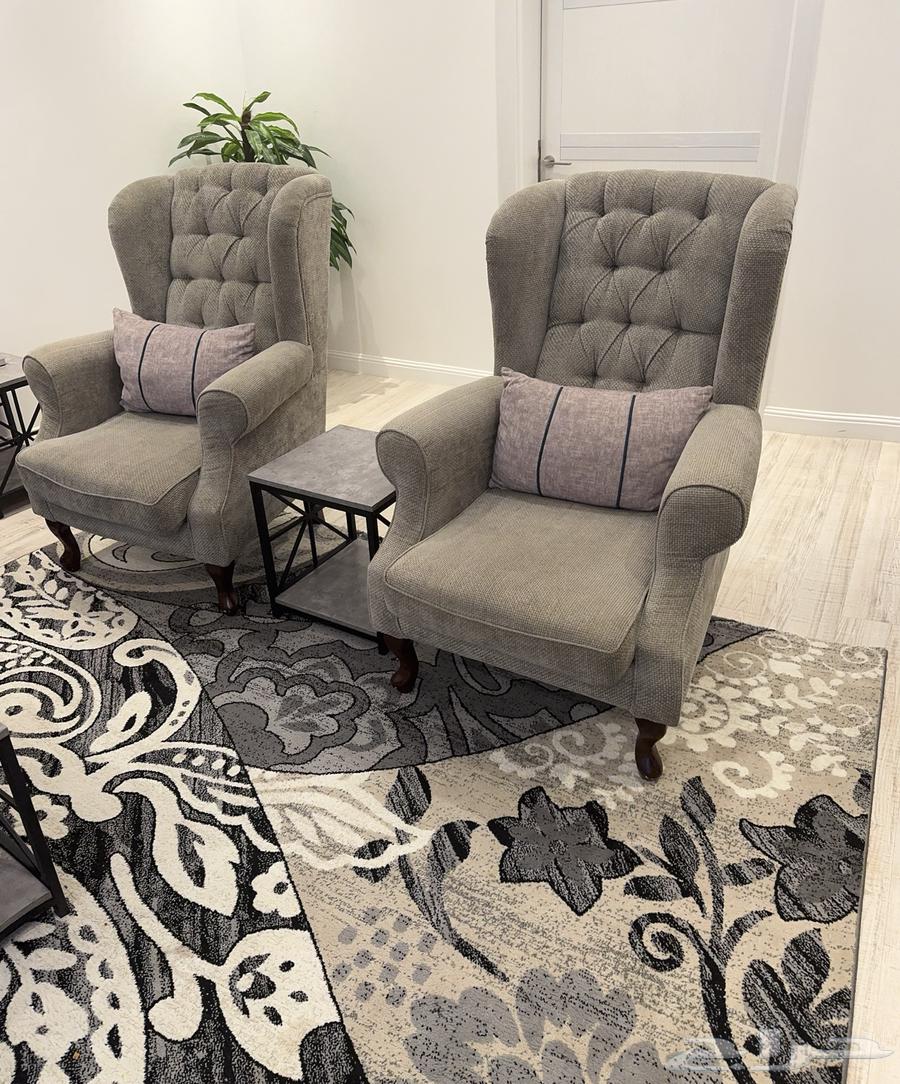 Used clean sofa and its new counterpart64501556152065113