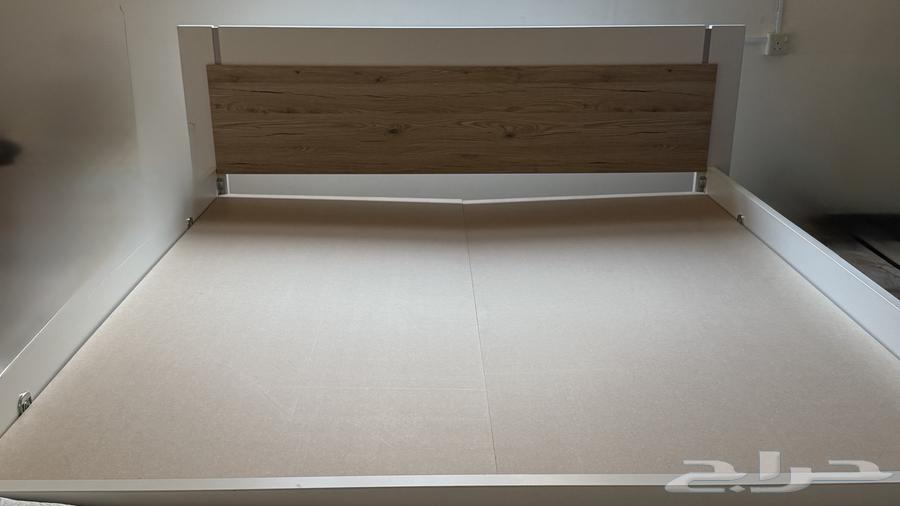 Clean used bed size 200 by 18064501298775555111