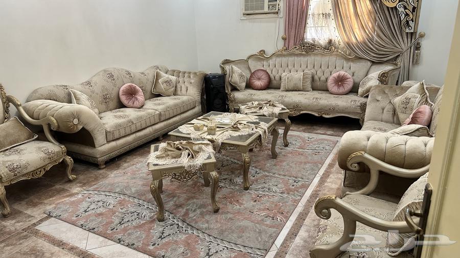 كنب مستعمل نظيف للبيع64499297915906110