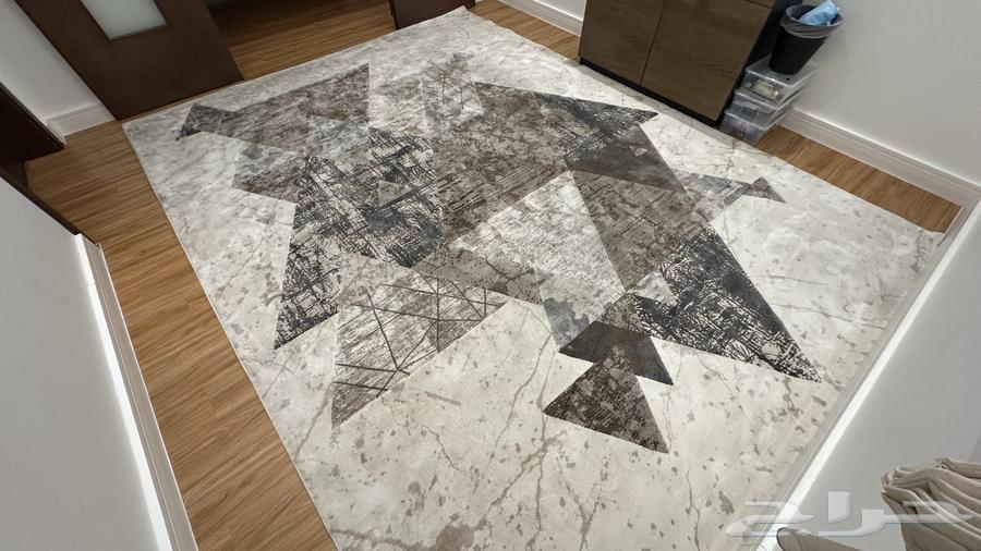 Modern used carpet for sale, size 3X464502734697089112