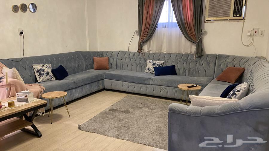 كنب مع الطاولات والستاره64501090995585111