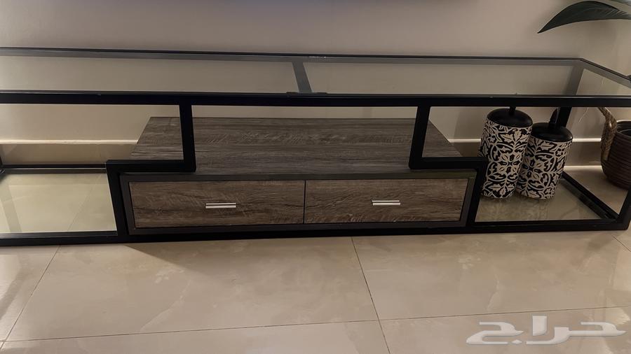 طاولة تلفزيون64495352095234110