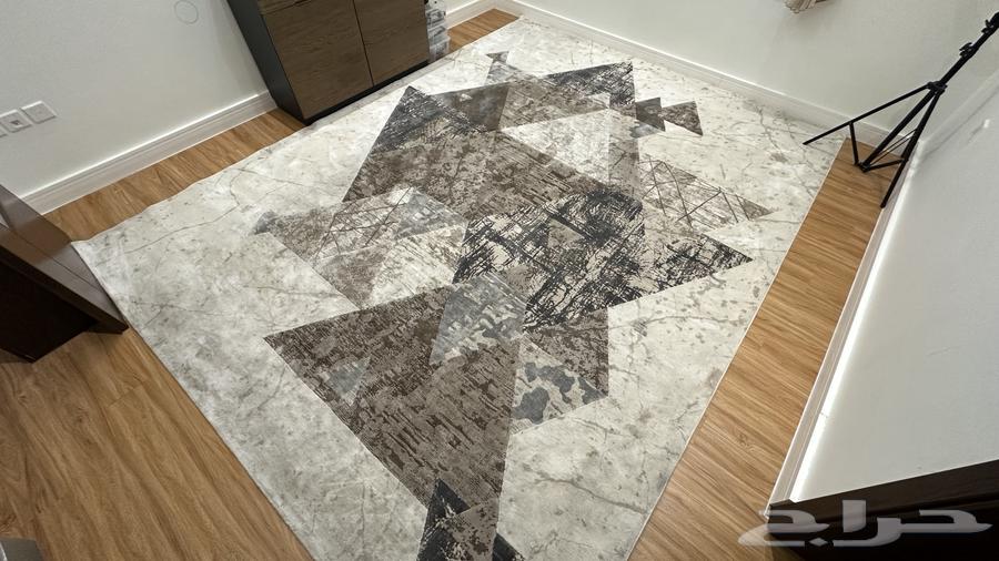 Modern used carpet for sale, size 3X464502734697089110