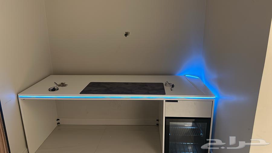 Table with fridge64501451311873113