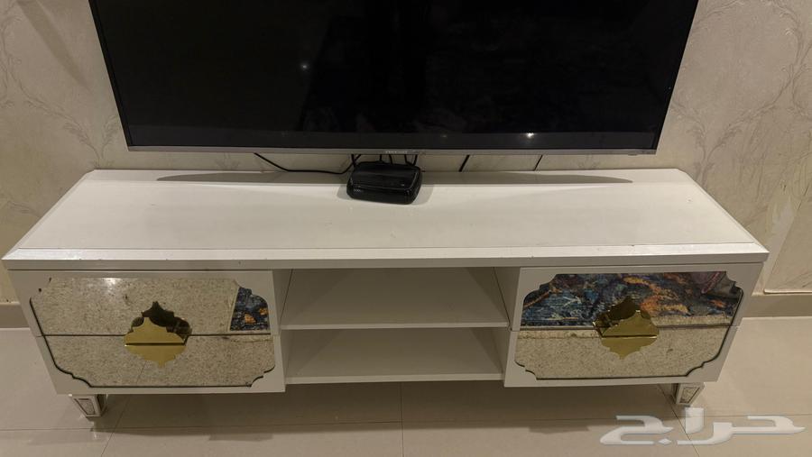 (Home Center bookshelf and marble tables) and dishwasher and washing machine need repair64495268543105110