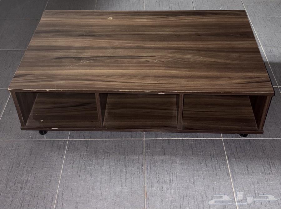 طاوله مستعمله للبيع64497276292483111