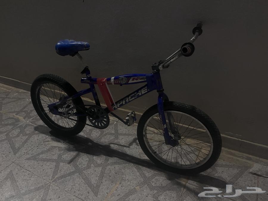 Clean Cobra motorcycle, missing a stand and the rest, must come with a bird64502693850881110