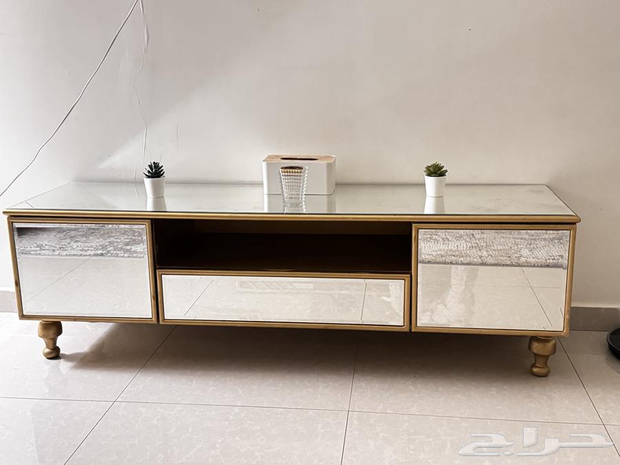 طاولة تلفزيون64495447798147110