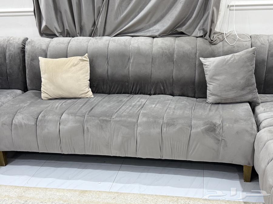 كنب يبالو تنظيف ووحده من الكنب كذا فيها خفش اتوقع الخشب مال64502639146626112