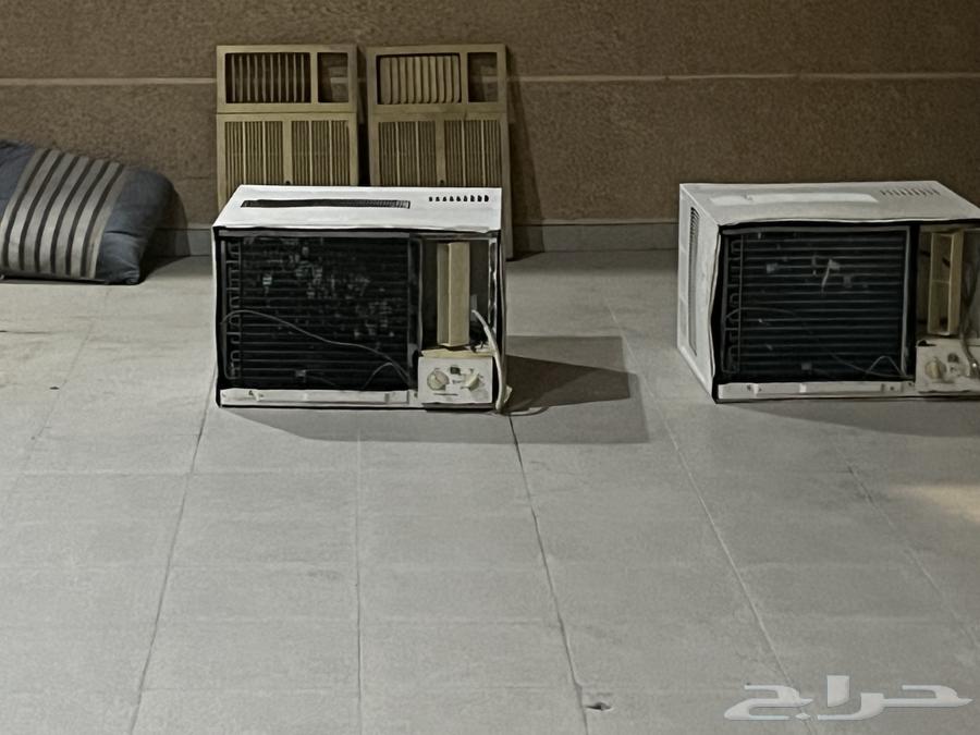 Two air conditioners, each priced at 500 riyals, the washing machine for 350, and the refrigerator for 25064501636413699112