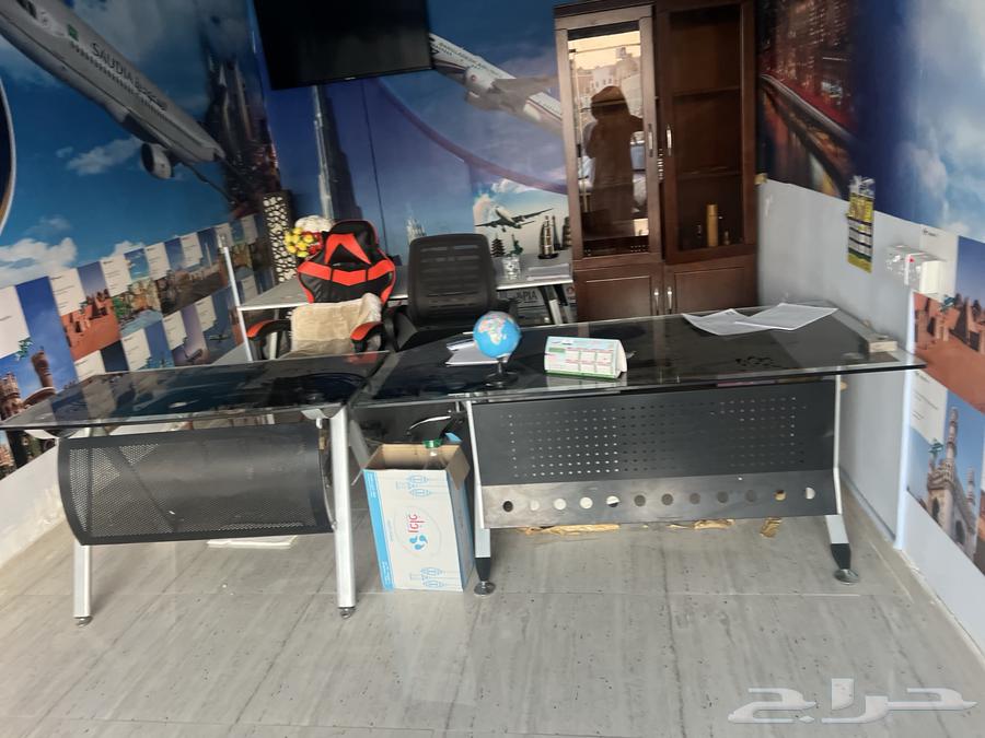 2 Tables and 2 Chairs for Sale, Like New64498090535555110