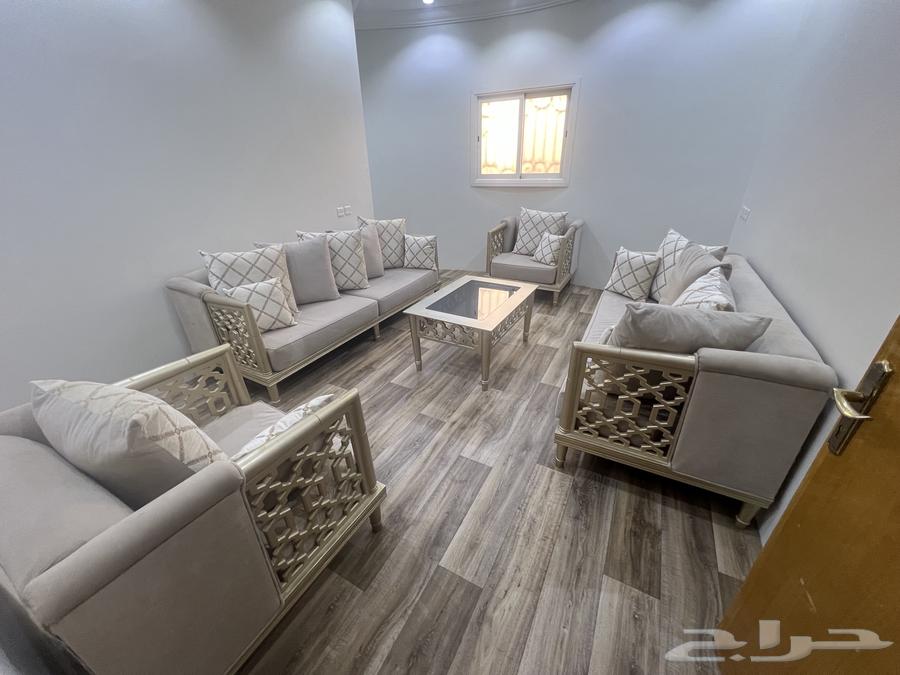 كنب مستعمل نظيف للبيع64498563955073110