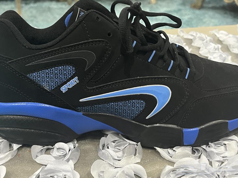 جزمه طبيه رياضيه للبيع سبب البيع   كبيره علي64500839979906110