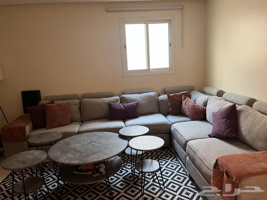 Semi-new sofa for sale with tables, TV table and mattress64496709704194114