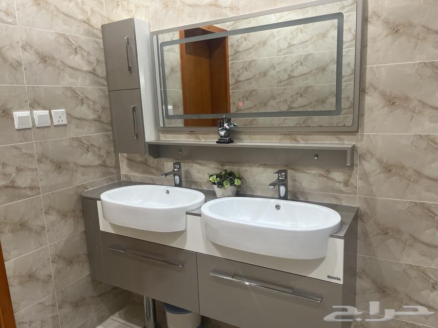 Furniture, supports, and washing machines64498020720643112