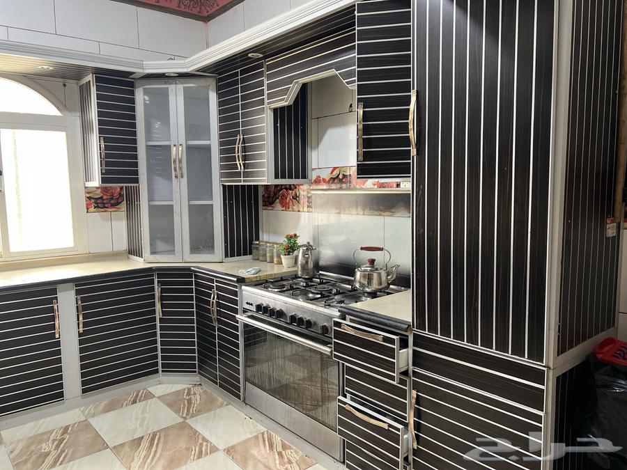 دولاب مطبخ كامل جديد وجوده لك وللزمان دولابه قوي ورخامه قوي64499353628674111