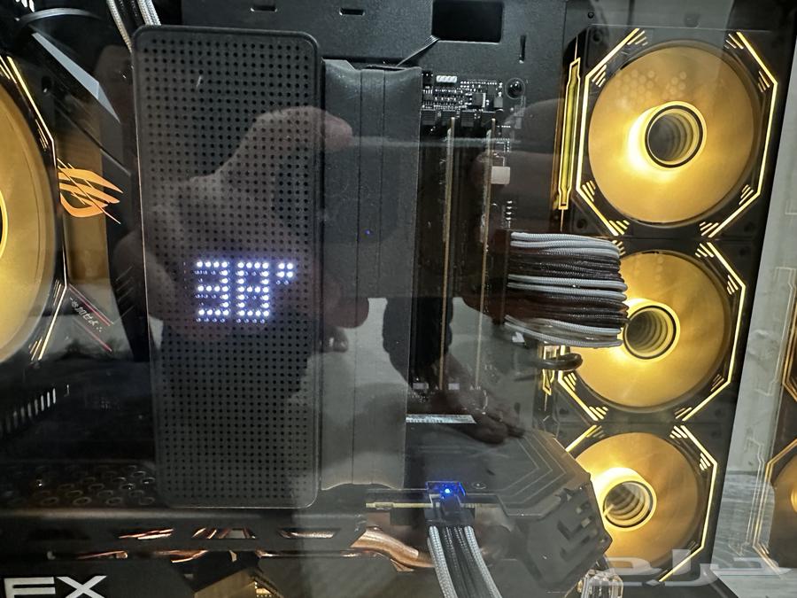 بي سي جيمينج فاخر للبيع   جديد بضمان الوكيل64501298793857110