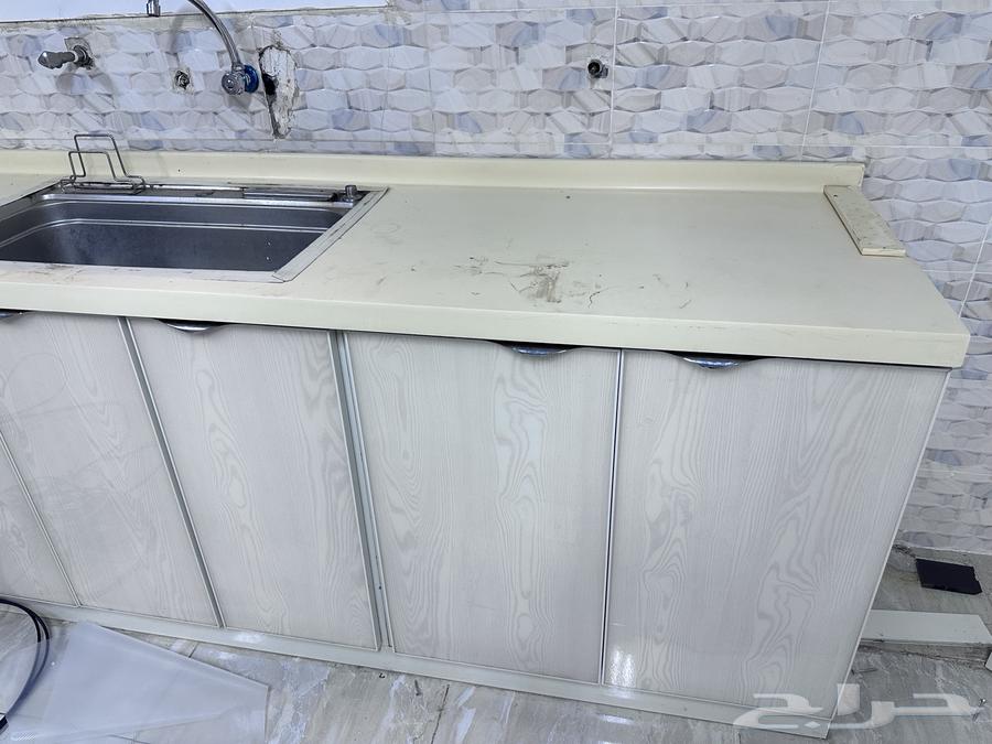 مطبخ مساحه 4 5 مستخدم 6سنوات ولازال شبه الجديد64496530348419112