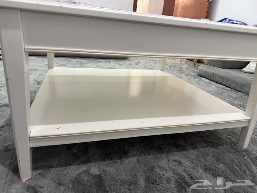 Sofa with tables64501843801986112