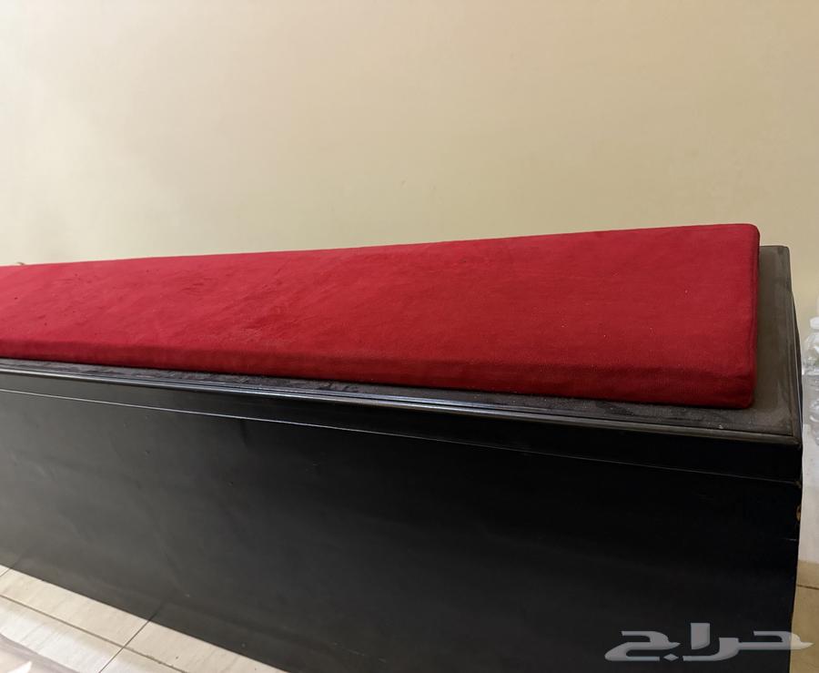 اريكة خشب للبيع64501229550466112