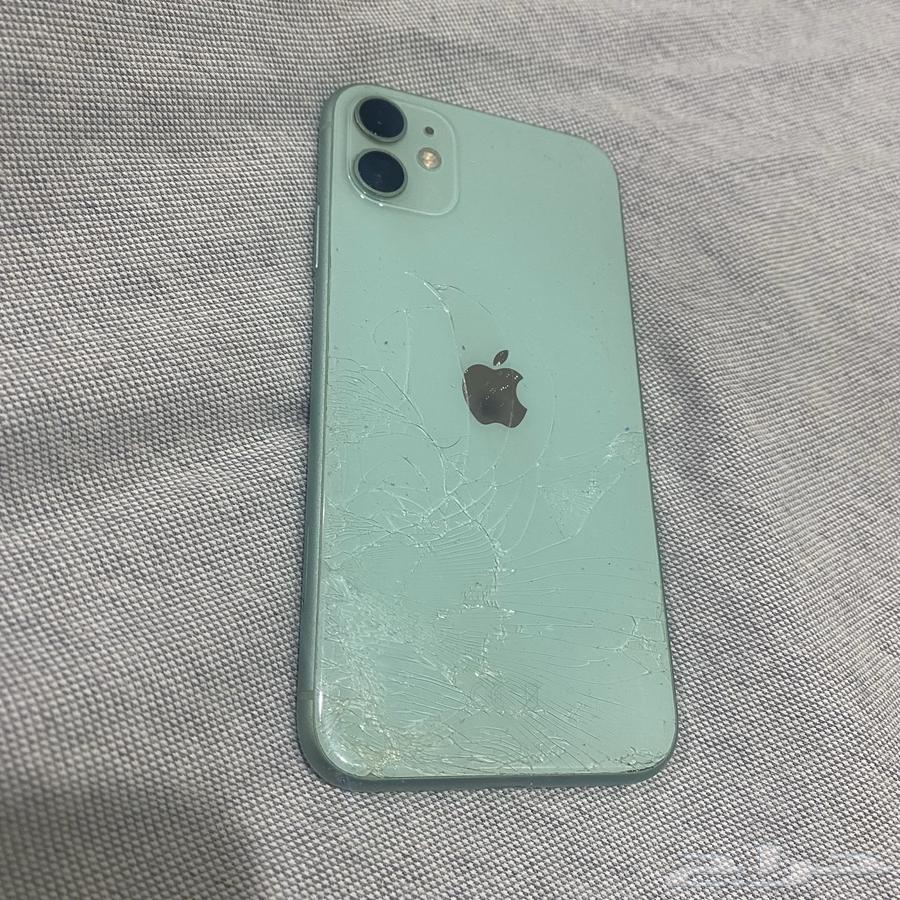 ايفون 11 ب550ريال64500215526401110