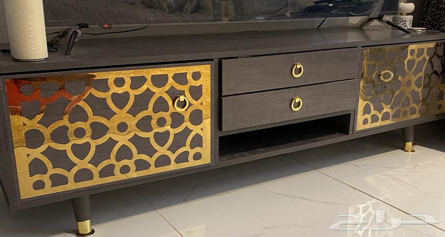 طاولة تلفاز تلفزيون للبيع64476657000321110