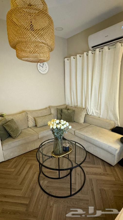 L-shaped sofa and luxury dining table64502817382659110