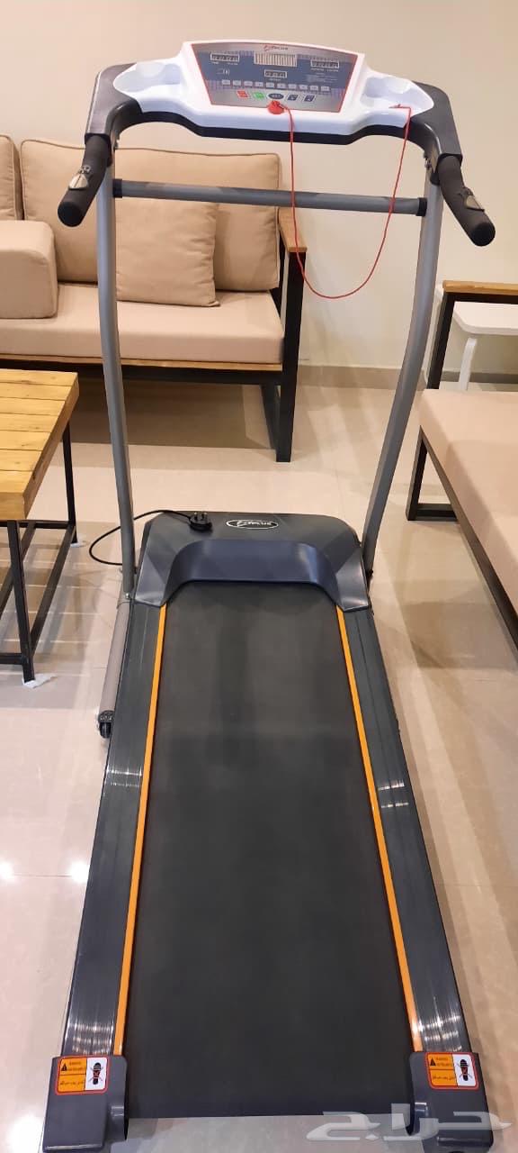 سير رياضي مستعمل ايام قلبله جديد64498909976962111