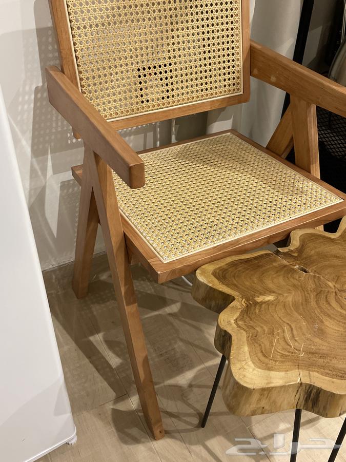 كرسي وطاولة خدمة جديد64501716837250110