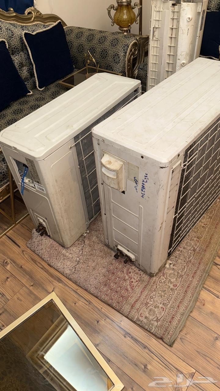 Two split air conditioners64497137751810110