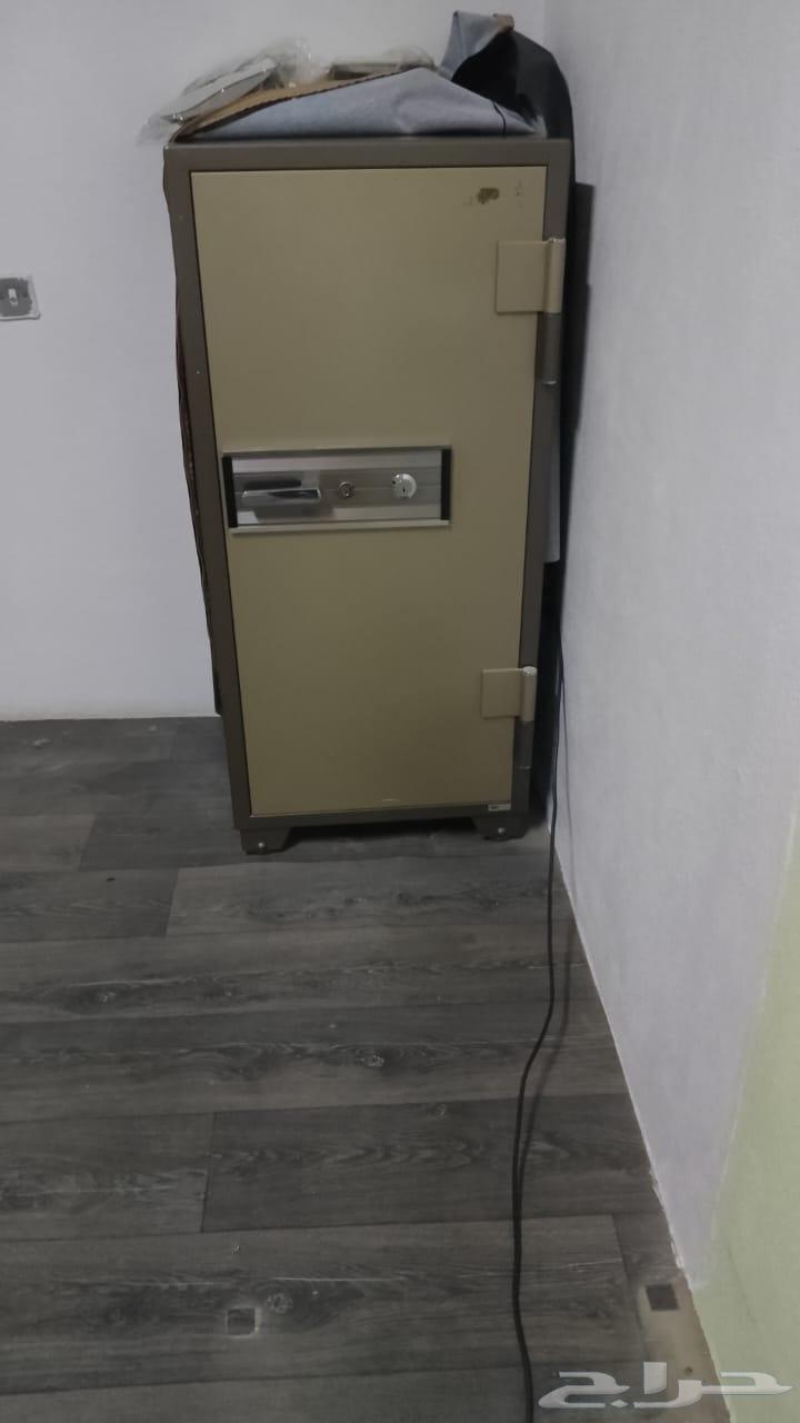 خزنة للبيع64500727641475114