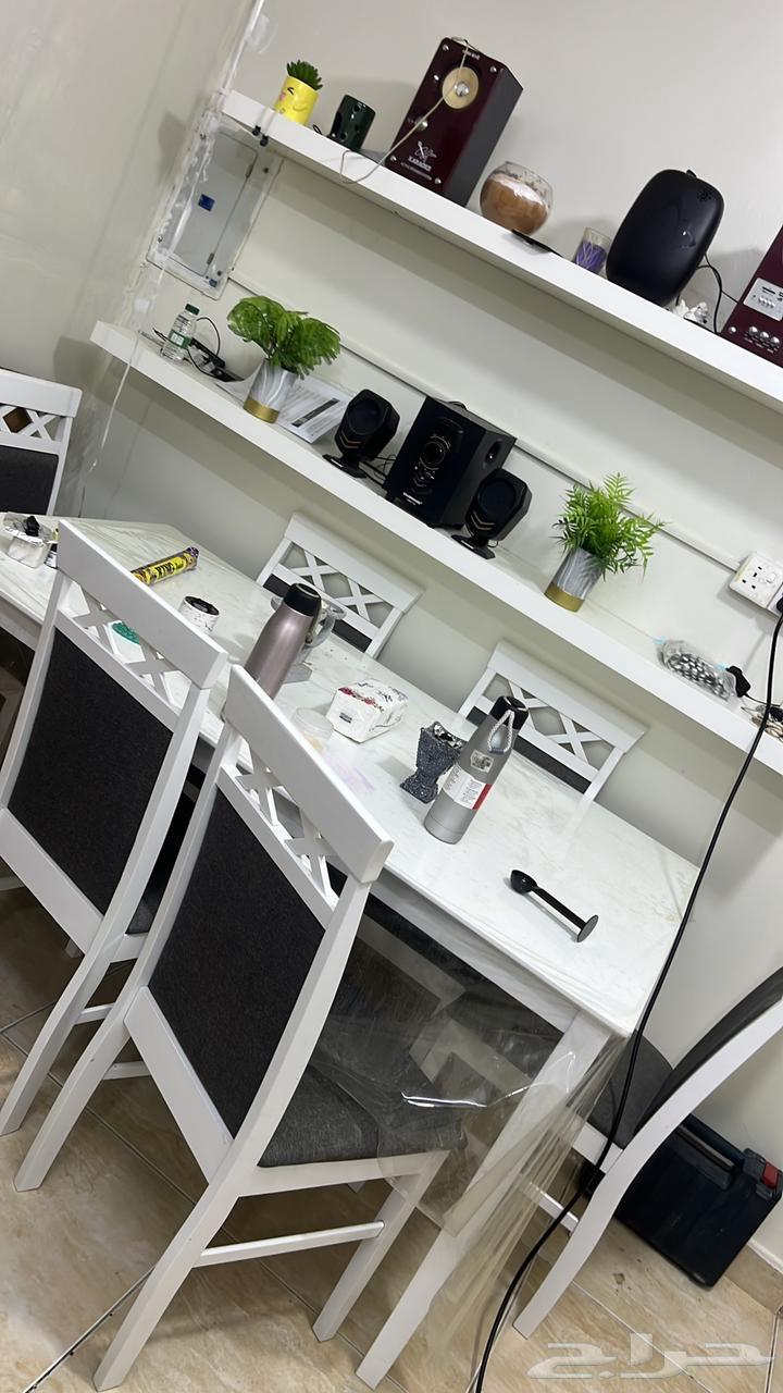 Dining table64495529211139110