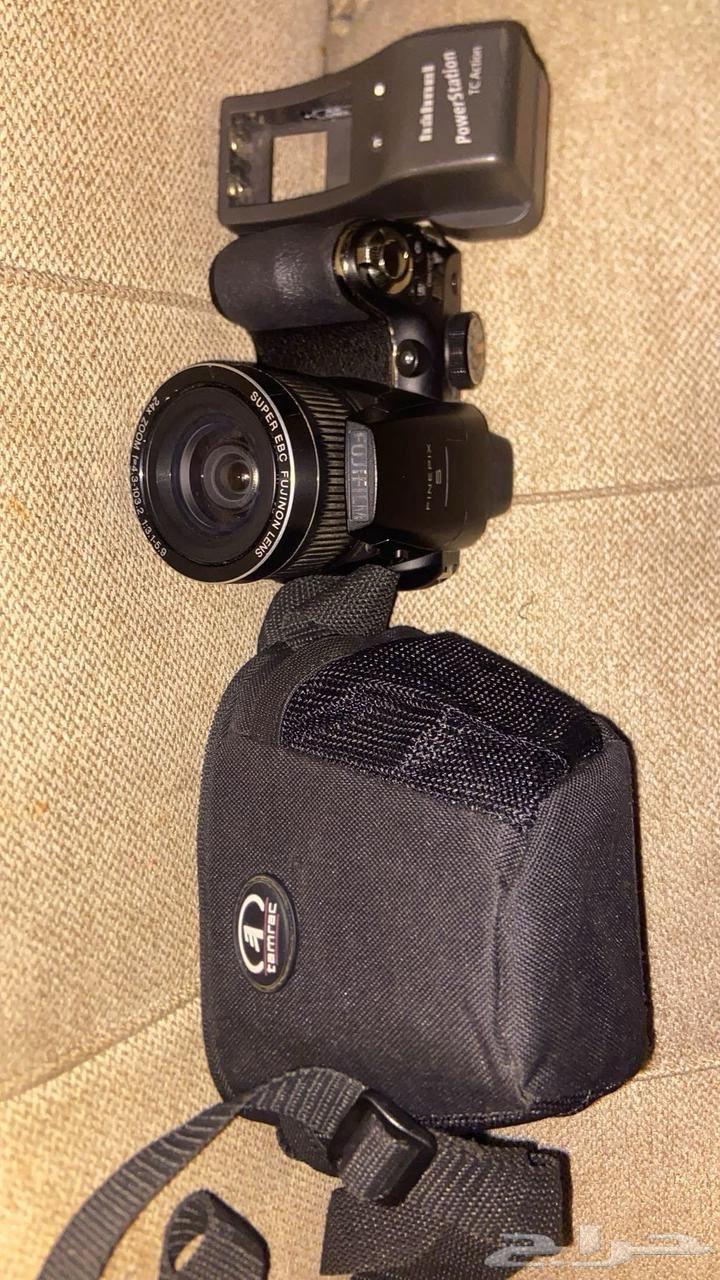 Clean used camera with all accessories included64497234920321110